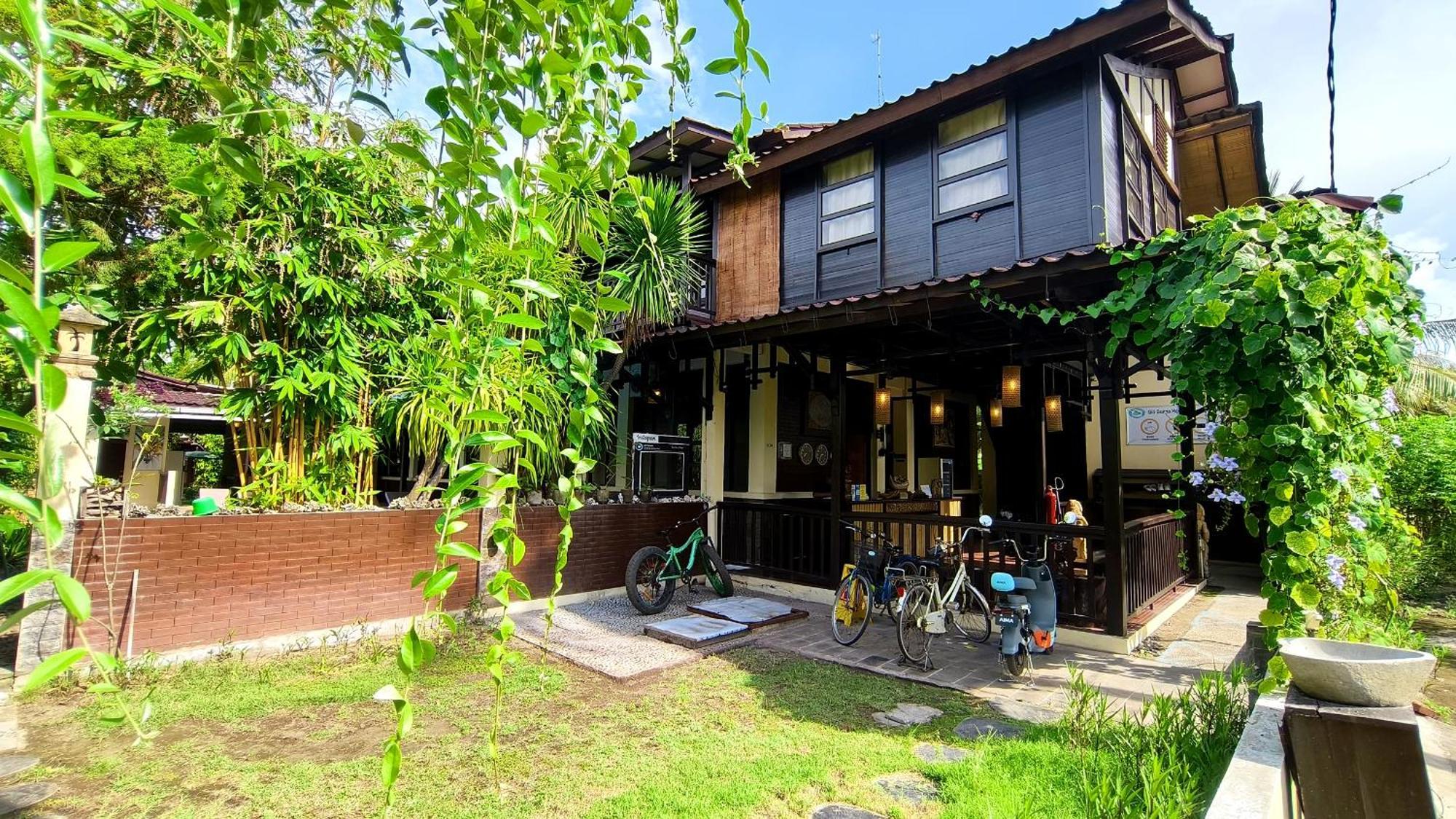 吉利阿尔 Gili Buana旅舍 外观 照片