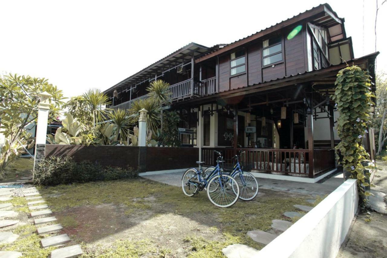 吉利阿尔 Gili Buana旅舍 外观 照片